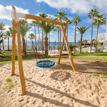 Atlantic Aparthotel 4*