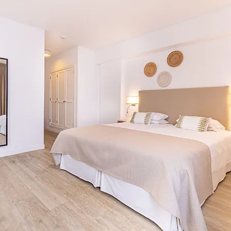 Atlantic Aparthotel 4*